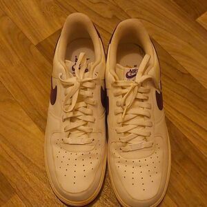 Rare 2010 Air Force 1 07 Club Purple White Men
